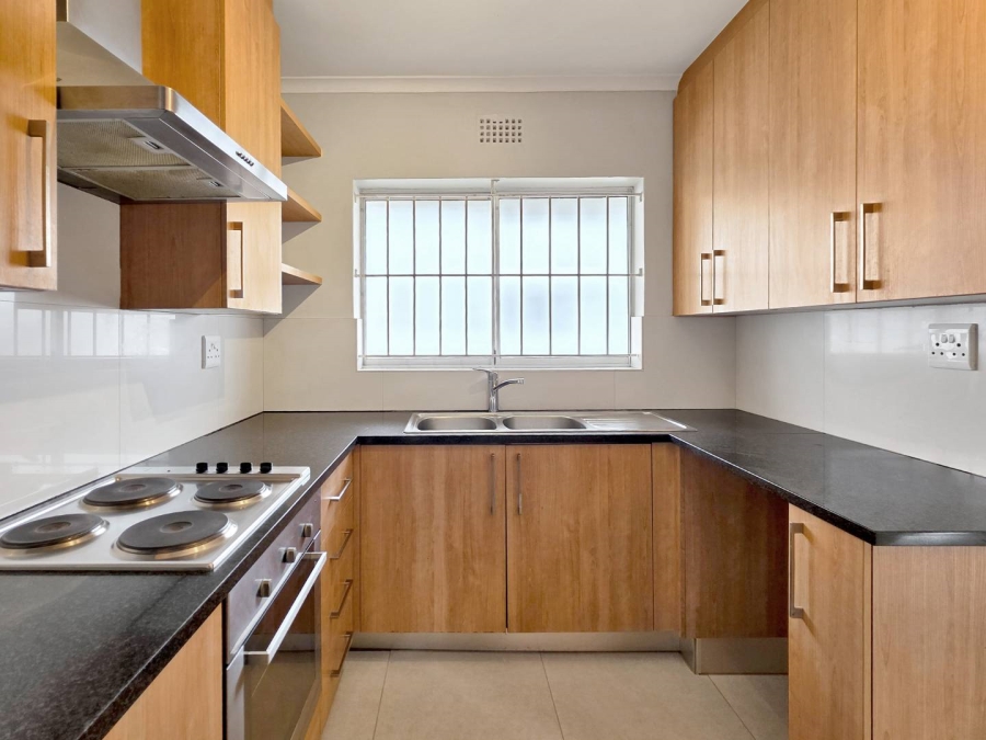 To Let 2 Bedroom Property for Rent in Sea Point Western Cape